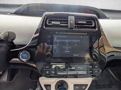 Used 2017 Toyota Prius Three image 15