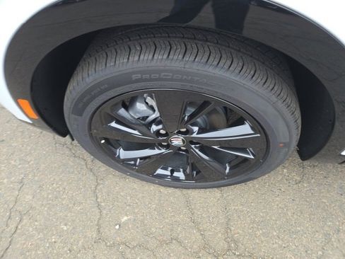 New 2025 Buick Envision Sport Touring image 24