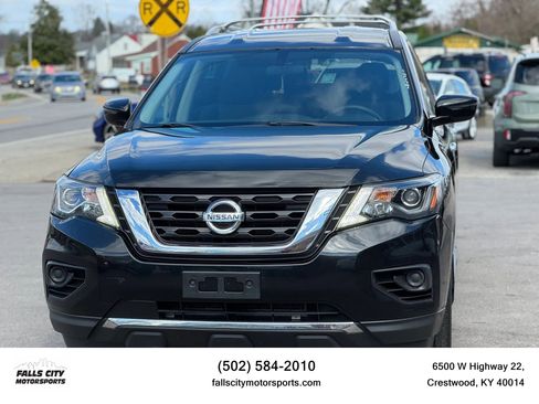 Used 2019 Nissan Pathfinder S image 1