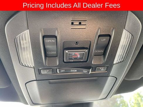 Used 2022 Toyota Highlander XSE AWD/4WD image 26