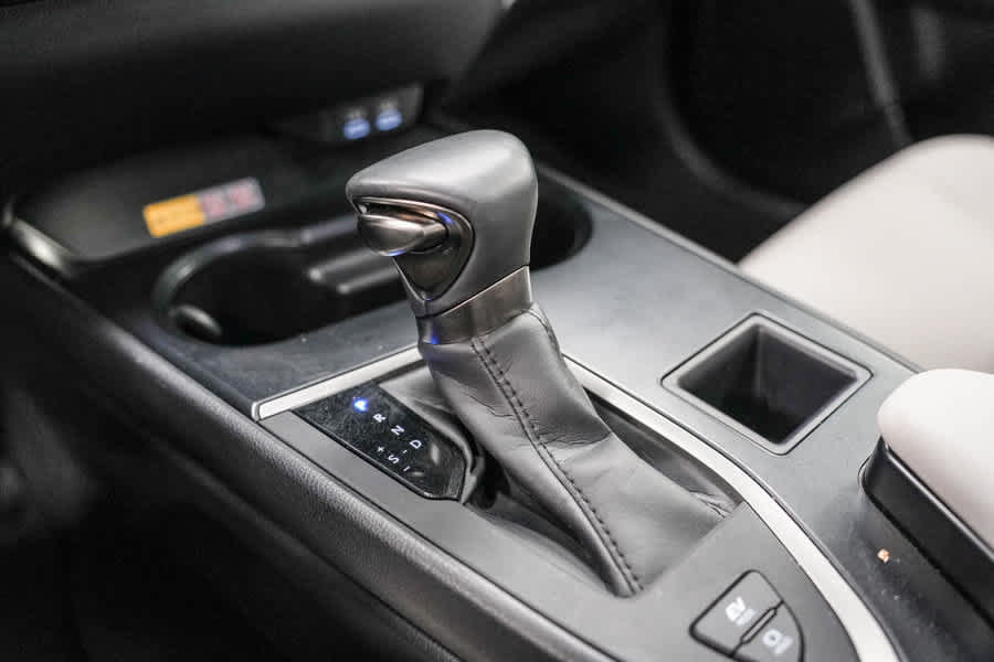Used 2023 Lexus UX 250h FWD w/ Accessory Package (Z2) image 20