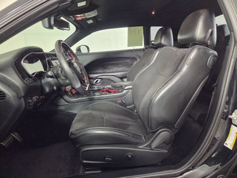Used 2018 Dodge Challenger R/T Plus RWD image 11