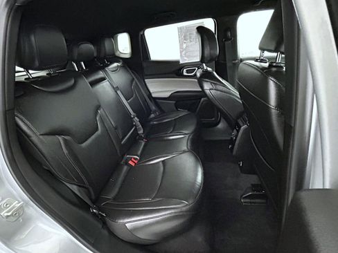 Certified 2024 Jeep Compass Limited image 18