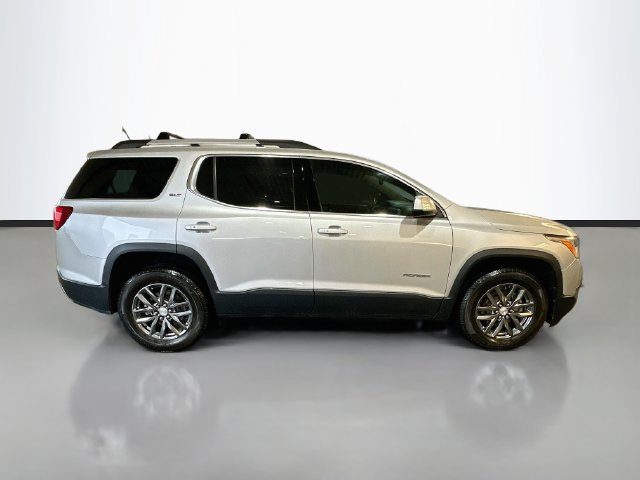 Used 2017 GMC Acadia SLT AWD/4WD image 8