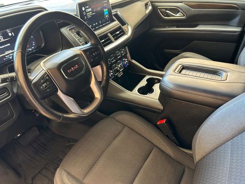 Used 2022 GMC Yukon SLE w/ Gmc Pro Safety Plus Package RWD image 10