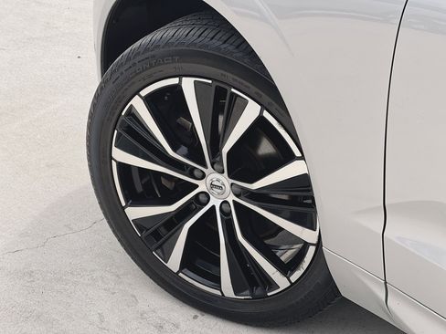 Certified 2023 Volvo XC60 B5 Plus w/ Climate Package AWD/4WD image 20