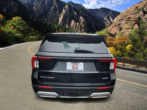 Used 2025 Ford Explorer Platinum w/ LUX Leather Package image 4