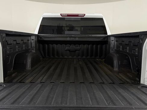 Used 2024 Chevrolet Silverado 1500 LT AWD/4WD image 11