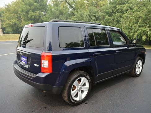 Used 2013 Jeep Patriot Latitude FWD image 6