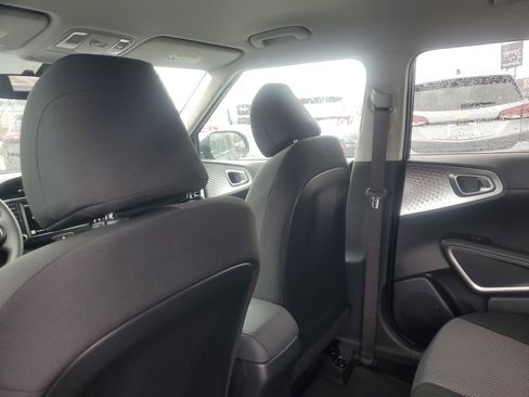 New 2025 Kia Soul LX image 12