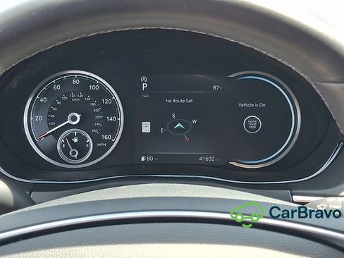 Used 2025 Genesis GV70 2.5T AWD/4WD image 19