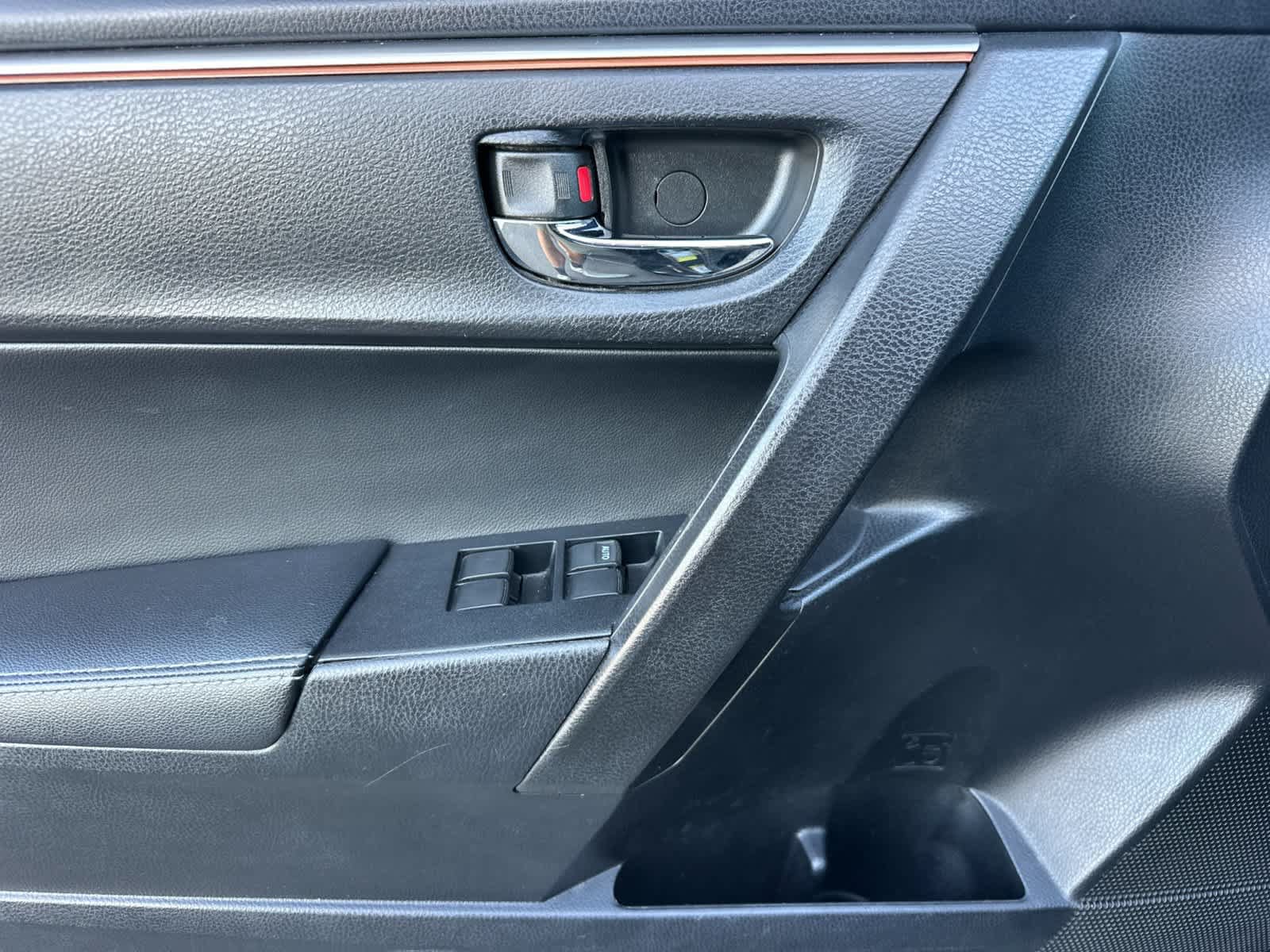 Used 2014 Toyota Corolla S FWD image 11