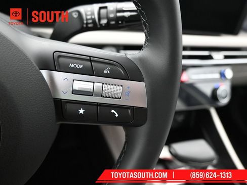 Used 2025 Hyundai Tucson SEL AWD/4WD image 16