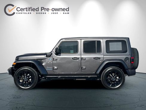 Certified 2025 Jeep Wrangler Unlimited Sahara w/ Safety Group AWD/4WD image 7