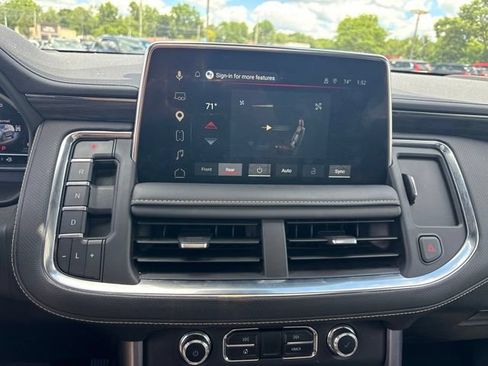 Used 2023 GMC Yukon SLT w/ SLT Premium Package AWD/4WD image 24