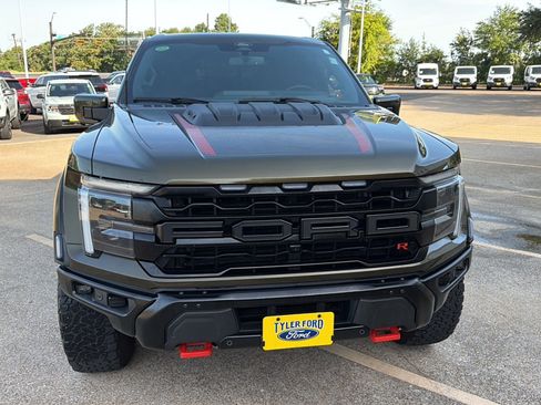 Used 2025 Ford F150 Raptor w/ Equipment Group 803A Raptor R AWD/4WD image 4