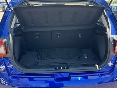 Certified 2025 Hyundai Venue Limited FWD image 8