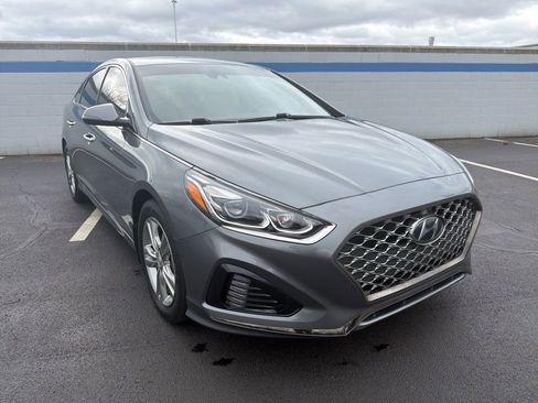 Used 2019 Hyundai Sonata Limited w/ Cargo Package image 7