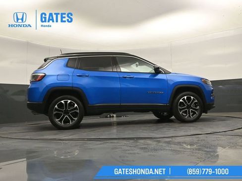 Used 2022 Jeep Compass Limited AWD/4WD image 35
