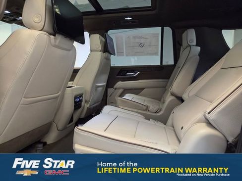 New 2026 GMC Yukon XL Denali w/ Denali Reserve Package AWD/4WD image 13