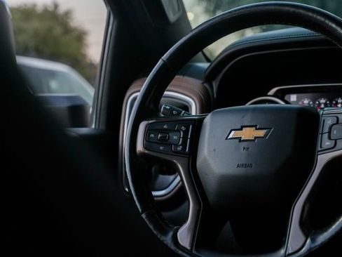 Used 2020 Chevrolet Silverado 2500 High Country w/ Z71 Off-Road Package image 46