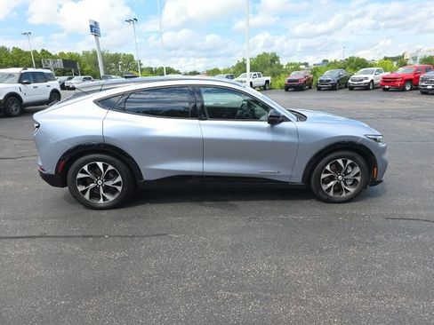 Certified 2022 Ford Mustang Mach-E Premium image 10