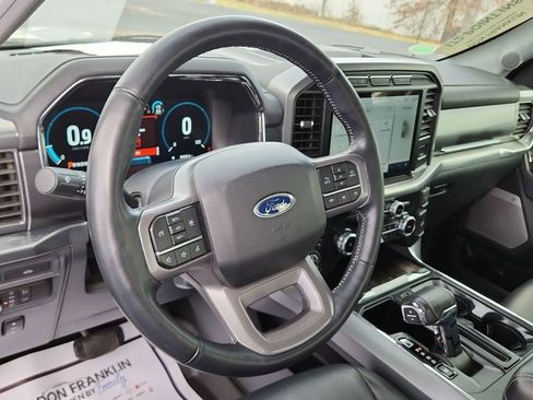 Used 2022 Ford F150 Lariat image 18