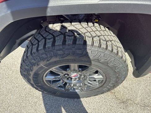 New 2026 GMC Sierra 1500 AT4X image 10