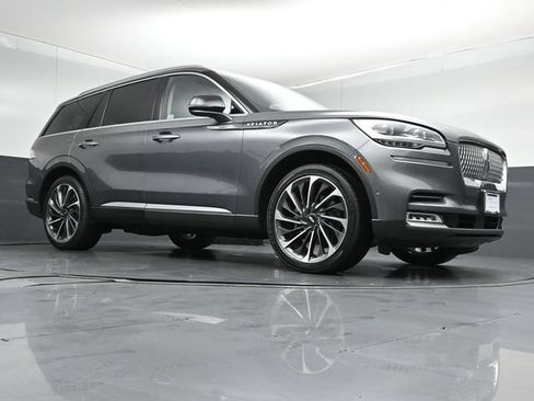 Certified 2022 Lincoln Aviator Reserve w/ Equipment Group 201A AWD/4WD image 36