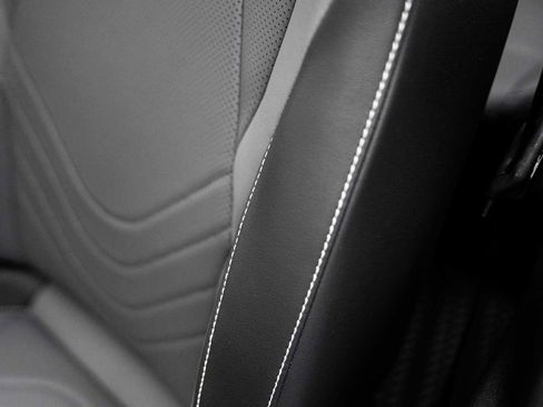 New 2026 Volkswagen Tiguan SE image 22