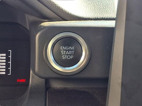 Used 2025 Toyota 4Runner SR5 image 18