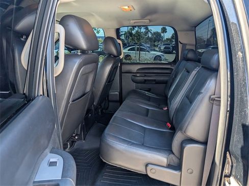 Used 2010 Chevrolet Silverado 1500 LT w/ Regional Value Package image 8