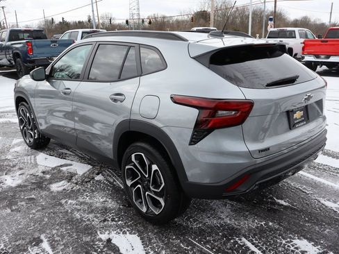 New 2026 Chevrolet Trax RS w/ Sunroof Package image 3