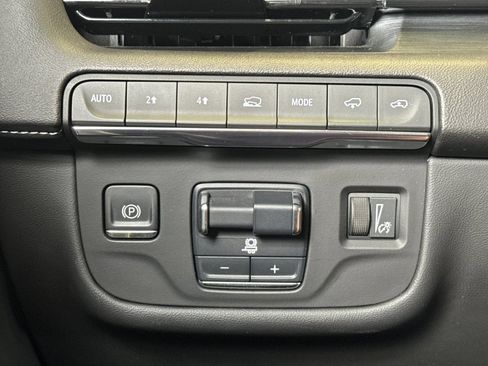 Used 2021 Cadillac Escalade ESV Sport w/ Driver Assist Tech Package AWD/4WD image 39
