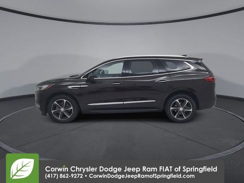 Used 2018 Buick Enclave Essence FWD image 9