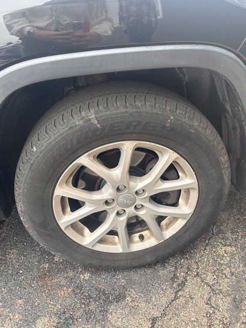 Used 2016 Jeep Cherokee Latitude w/ Comfort/Convenience Group AWD/4WD image 34