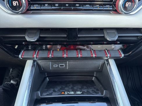 New 2026 GMC Canyon AT4X w/ LPO, Black Badging Package AWD/4WD image 33