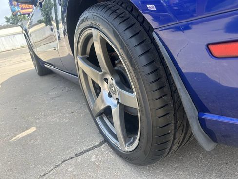 Used 2013 Ford Mustang GT RWD image 6