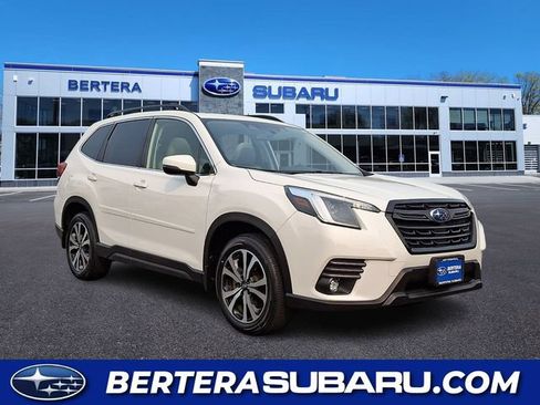 Used 2024 Subaru Forester Limited AWD/4WD image 1