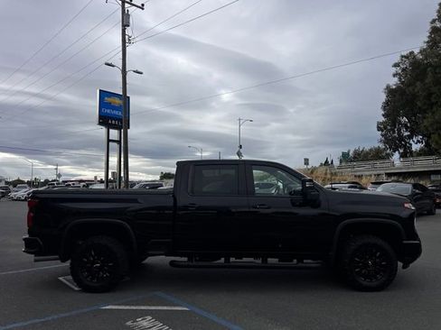 Used 2024 Chevrolet Silverado 2500 LTZ w/ LTZ Plus Package AWD/4WD image 5