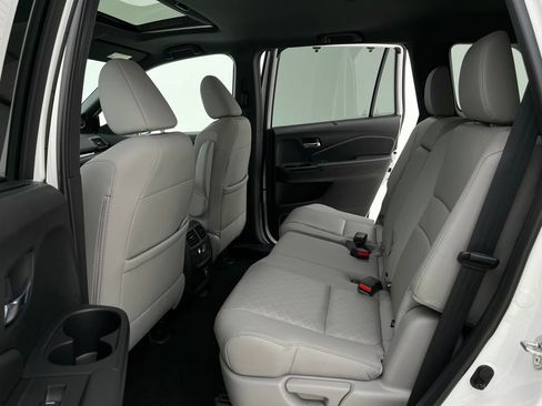 Used 2021 Honda Passport Elite image 16