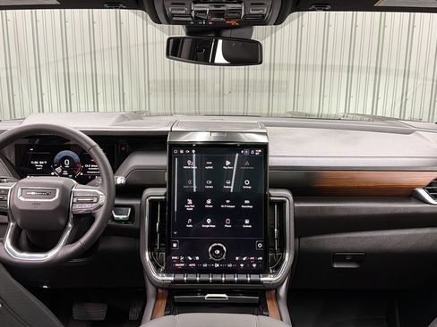 Used 2026 GMC Yukon XL Denali w/ Sun & Power Step Package AWD/4WD image 34