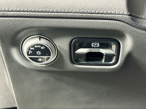 Used 2022 Mercedes-Benz EQS 450+ Sedan image 10