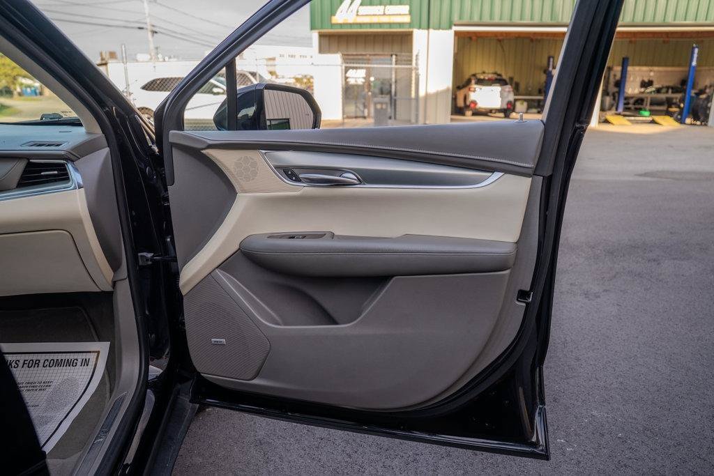 Used 2018 Cadillac XT5 Luxury w/ Driver Awareness Package FWD image 20