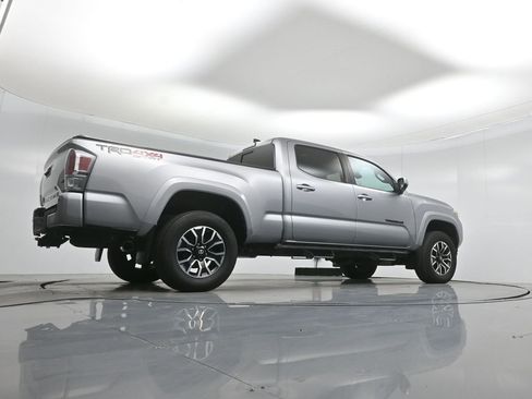 Used 2021 Toyota Tacoma TRD Sport w/ Technology Package image 46