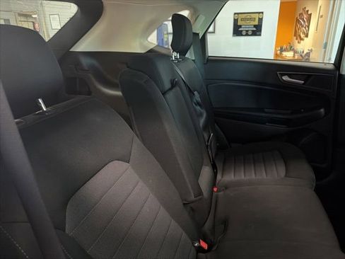 Used 2020 Ford Edge SE AWD/4WD image 25