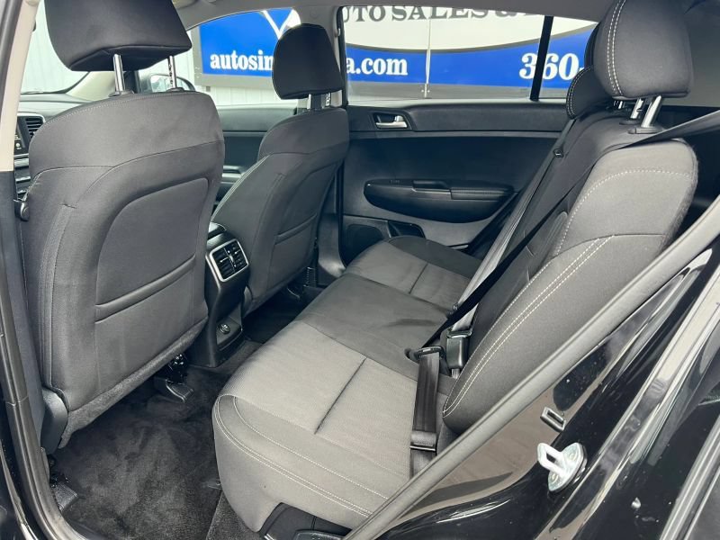 Used 2020 Kia Sportage LX AWD/4WD image 18