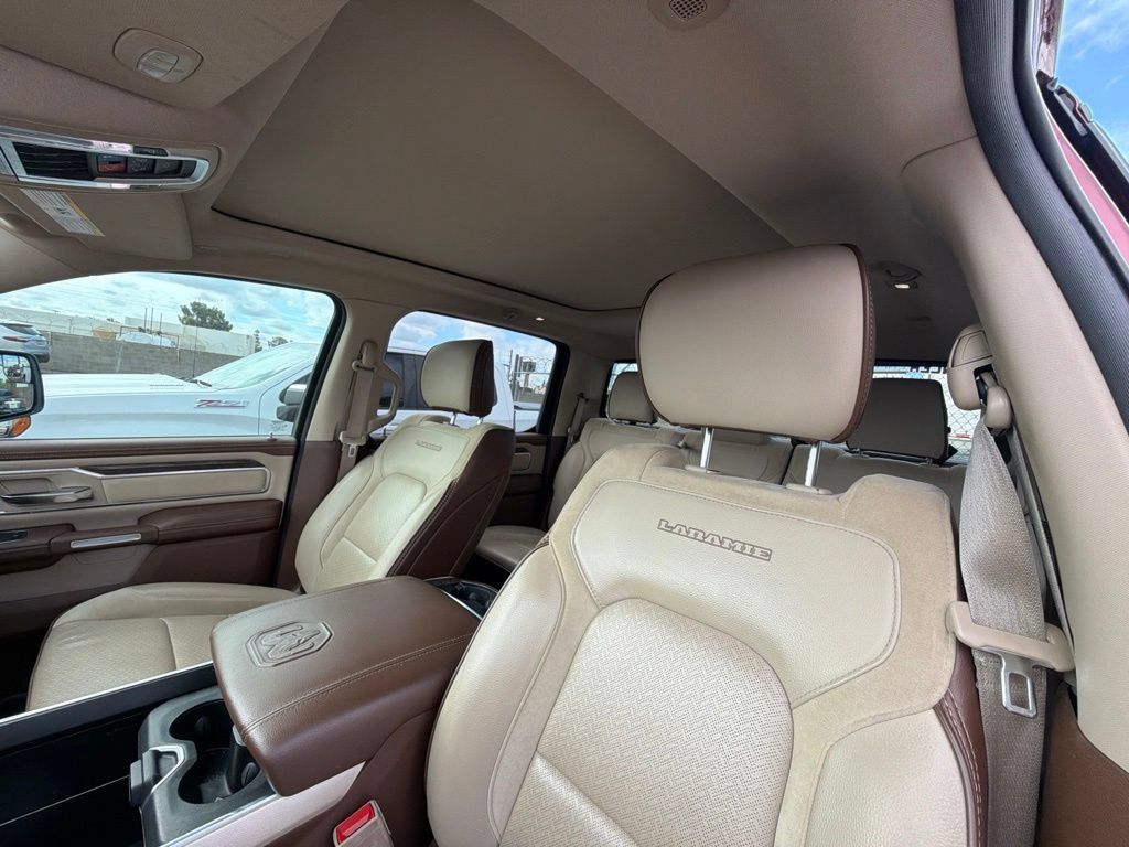 Used 2019 RAM 1500 Laramie AWD/4WD image 3