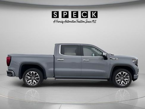 Used 2025 GMC Sierra 1500 Denali w/ Denali Reserve Package AWD/4WD image 6