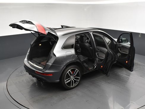 Used 2017 Audi SQ5 Premium Plus AWD/4WD image 28